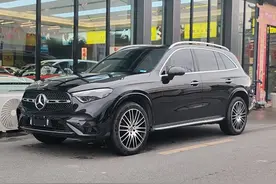 被称为成功人士座驾！曾加价3万，现直降10万，奔驰GLC值得买吗？图片