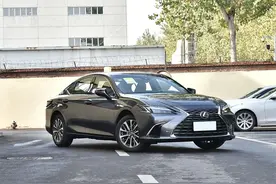 曾经高不可攀，如今20W出头求带走，雷克萨斯ES到底经历了什么？图片