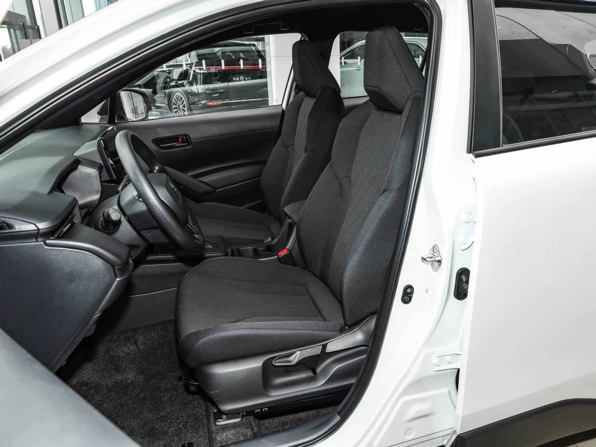 2026款卡罗拉锐放价格_卡罗拉锐放混动车型评测_卡罗拉suv2026款型报价表