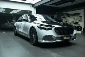 迈巴赫更适合双拼色？迈巴赫S480三十多万原厂改装分享（外观篇）图片