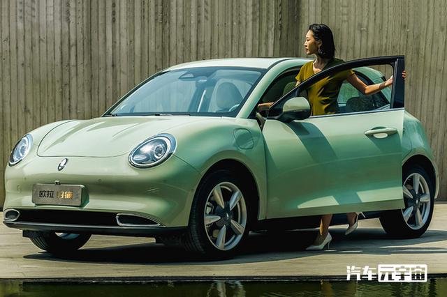 长城版甲壳虫明天开卖细节酷似奔驰迈巴赫定价高吗