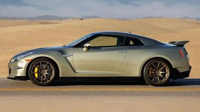 2023款日产GT-R通过国六b，平行进口或170万起落地200万