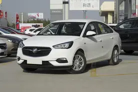 顶配6.49万，合资自动挡高品质三厢家轿，油耗5L，带你看别克凯越图片