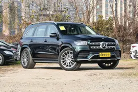 新款奔驰GLS车型上市，5门7座SUV，内饰豪华，尊贵感足图片