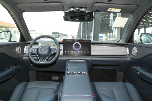 19万多，华为乾坤+鸿蒙座舱，最高续航901km	，全新岚图知音行吗？