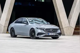 全新奔驰E级实车亮相，外观、内饰大变样，年内上市，你心动了吗图片