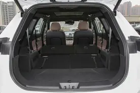 10.99万拿下7座中型SUV，1.6T发动机爆发197马力，买家用车看它图片