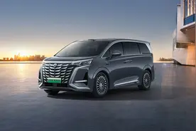 次低配最值得买！一文看懂2025款腾势D9升级点及选配建议图片