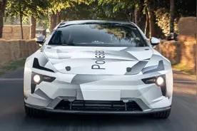 2秒破百，极星Polestar 5实车亮相，还看保时捷Taycan？图片