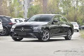 全款43万落地，奔驰E300L运动豪华，这车表现如何？图片