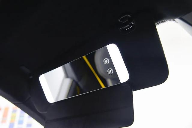 小米SU7 Ultra：情绪价值拉满！这就是雷总的诚意？