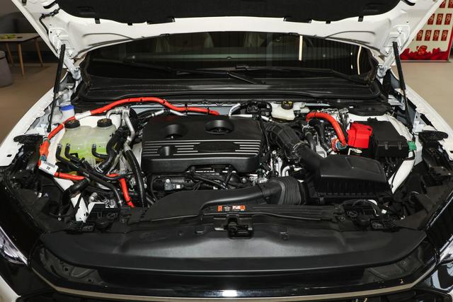 长安福特新款蒙迪欧亮相