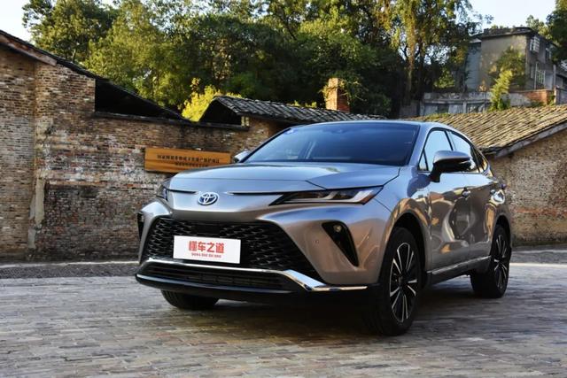 试驾：广汽丰田威飒，驾驶性更高级！