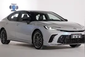 新增2.0混动！抢先体验全新丰田凯美瑞！图片