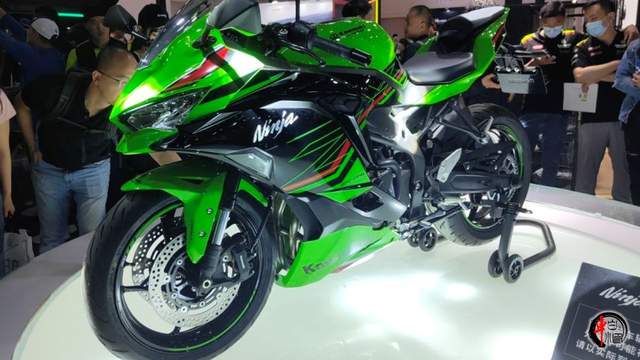 北京摩展|开局便是血拼:川崎zx-4r/rr四缸仿赛,售价69800元