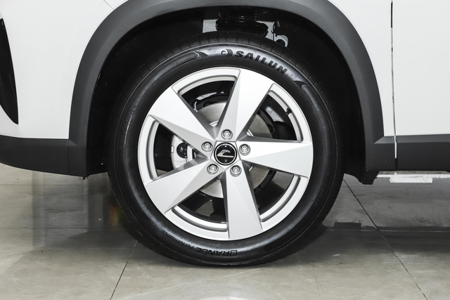 新车｜售11.99万元起/诚意价9.59万元起，捷达VS8上市，1.4T动力