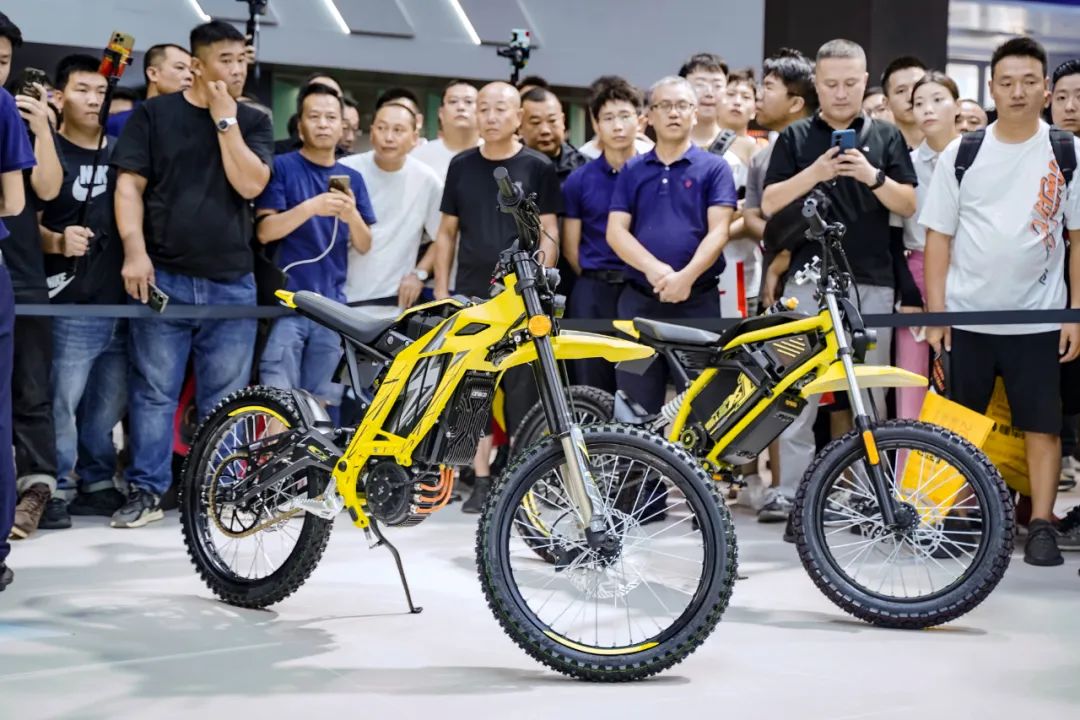 宗申这阵容太过庞大，四缸仿赛 RC680R 正式亮相！6593|小老婆汽機車資訊網