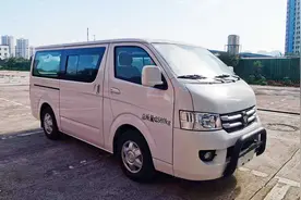 福田风景G7宿营车申报，侧滑门，2+2座椅，车内带床，2.4L动力图片