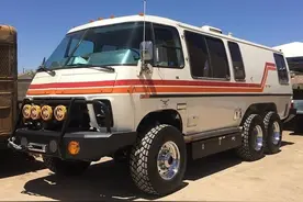 一台面包车，改装能有多离谱？GMC：瞧瞧我这台！图片