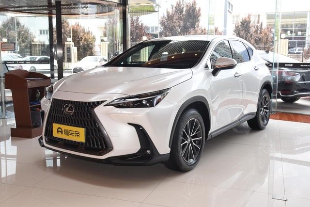 沃尔沃XC70正式量产下线