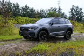 原装进口，3.0T V6+全时四驱，越野悍将，越野试驾大众途锐图片