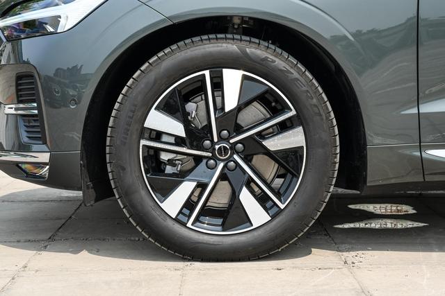 沃尔沃XC60，安全不是口号，硬核防护不玩虚的