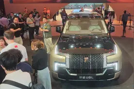 仰望U8L正式亮相，外观内饰底盘实拍，5.4米比揽胜还长