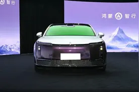 车长超5米4，配1.5T增程式动力，售价达150万，带你看尊界S800图片