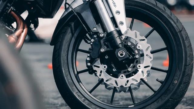 入门级哈雷X350，33388刷新豪华品牌认知