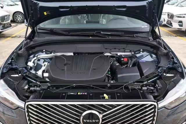 沃尔沃XC60：用"硬核实力"守护全家人的路上守护神