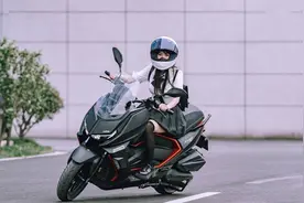 颜值与实力并存，这6台踏板摩托一定不能错过图片