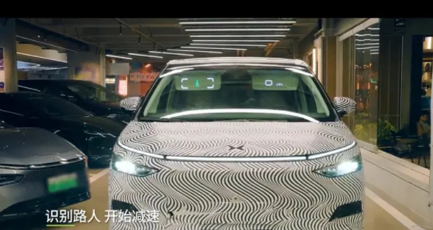 物理AI破局！小鹏Robotaxi 2026量产能否改写出行规则？