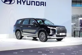 4驱、5米、6缸、7座、8AT，30万中大型SUV，不如来看TA！图片