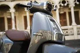 铃木现在主推的US125，和UY的区别图片