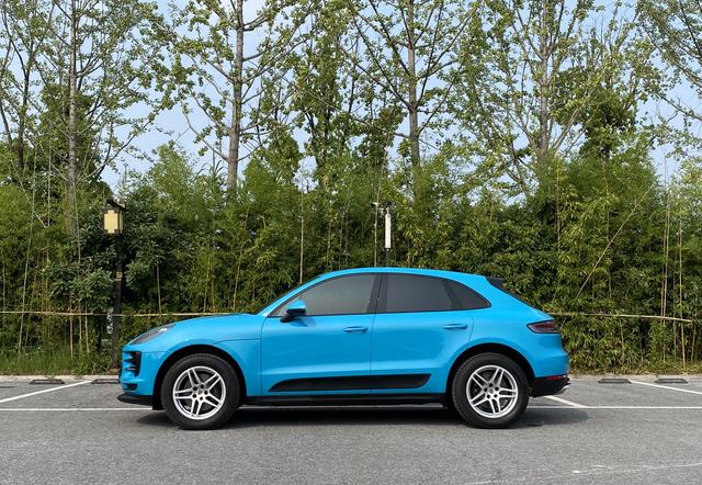 2020款 迈阿密蓝 保时捷 Macan 2.0T