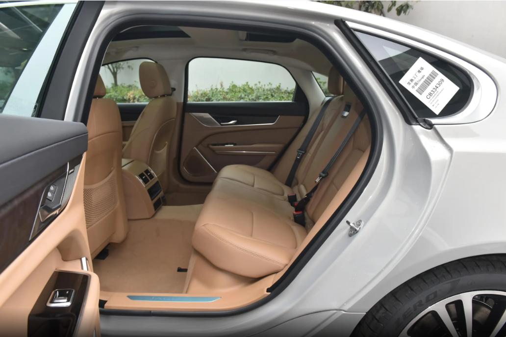 捷豹XFL价格_大捷豹轿车报价及图片_捷豹XFL外观设计