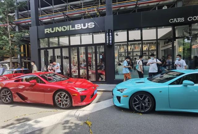 老旧跑车没人愿意要？ 100万美元要价让雷克萨斯LFA沦为“库存车”