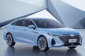 奇瑞发布全新艾瑞泽8，外观像奥迪A7，内饰像奔驰E级，或10万起图片