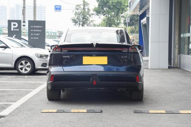 深蓝SL03荣获2023红点奖，17.19万起，真切中国人审美需求了吗？