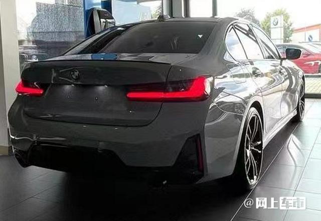 宝马新款3系到店实拍！最快26号国产开售，换7系大屏更豪华