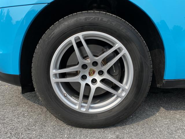 2020款 迈阿密蓝 保时捷 Macan 2.0T