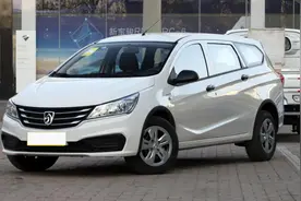 5.78万！体验宝骏310W：旅行车设计，1.5L自动挡，油耗6.3L图片
