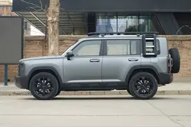 长城的硬派SUV，新款哈弗猛龙长4米8配四驱，不足17万入手图片