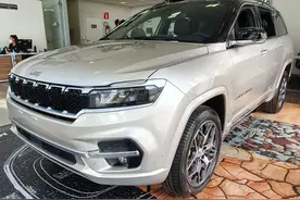 实拍Jeep全新一代指挥官 采用新家族设计+7座布局图片
