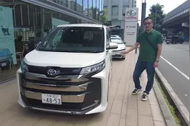 最低只卖约13.5万的丰田MPV空间有多大？静态体验丰田Noah视频封面