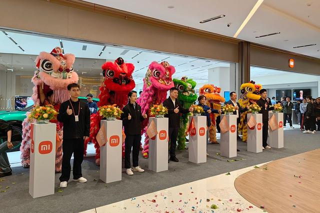 新晋打卡点！小米汽车重庆最大商超体验店长这样！