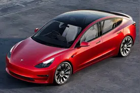 新款Model 3曝光？家族跑车同款前脸 还等啥Model Q！图片