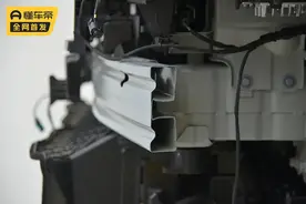吉利银河L6拆车：10万元的插电混动，你猜猜防撞梁什么样？图片