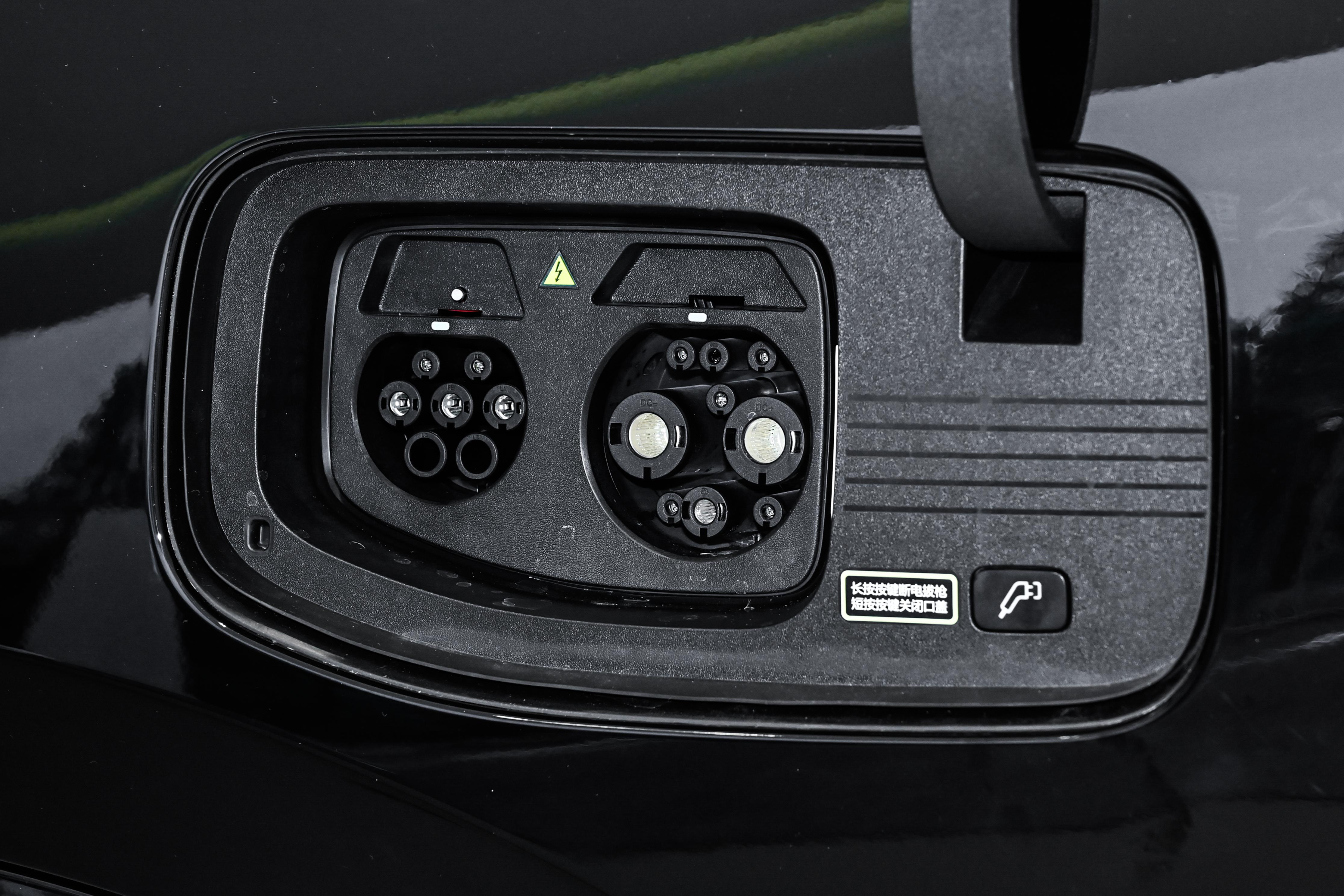 蔚来全新ES8 40万以上 大型SUV_蔚来es8