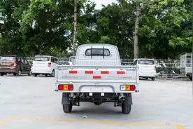 4.33万起售，能拉能跑的五菱荣光小卡加长版，创业致富好帮手图片